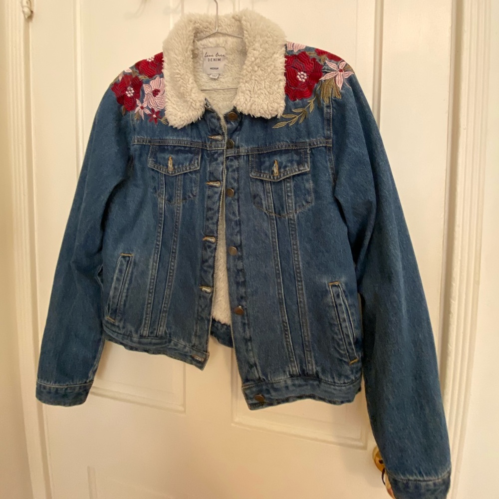 Fleece-lined Denim Jacket with Floral Embroidery